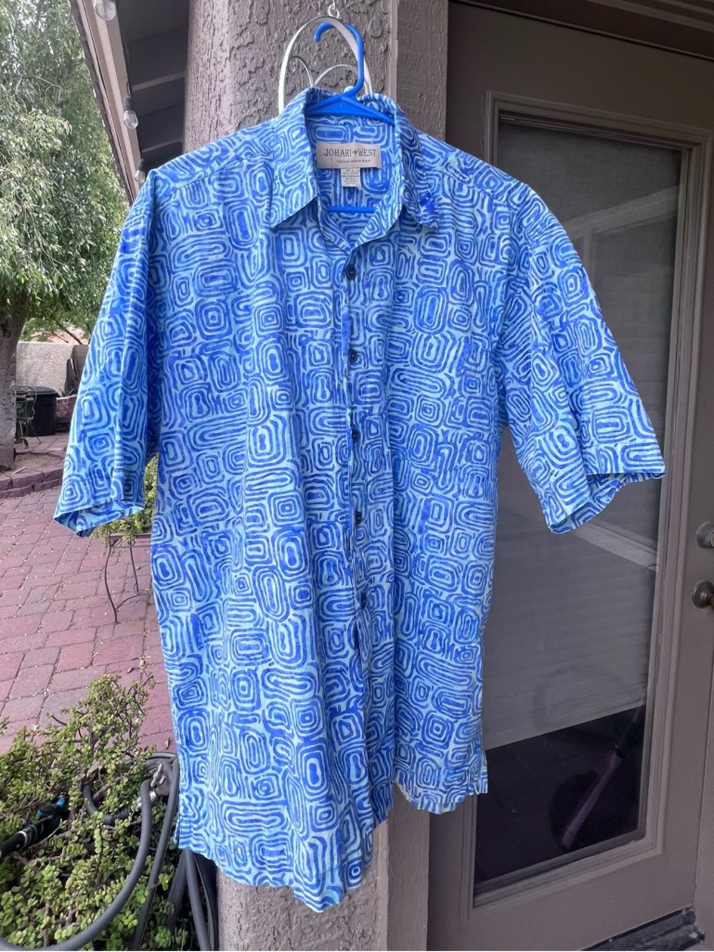 Johari West Blue Geometric Short-Sleeve Button-Down Shirt Size Large NWOT